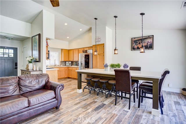 2130 Calle Mirasol, Santa Maria CA: https://media.crmls.org/medias/5d7f0828-e911-48f0-93c2-4f6a2a4791b8.jpg