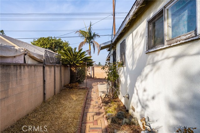 Detail Gallery Image 13 of 28 For 6623 Pioneer Bld, Whittier,  CA 90606 - 4 Beds | 2 Baths