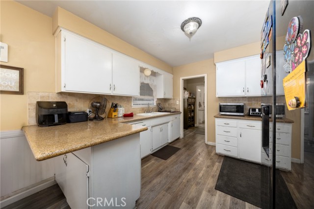 Detail Gallery Image 10 of 28 For 526 Sonora St, San Bernardino,  CA 92404 - 3 Beds | 2 Baths