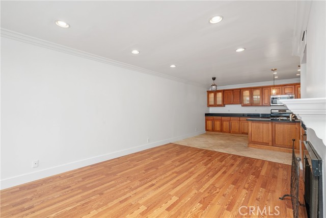 Detail Gallery Image 13 of 33 For 911 N Kings Rd #319,  West Hollywood,  CA 90069 - 1 Beds | 1 Baths