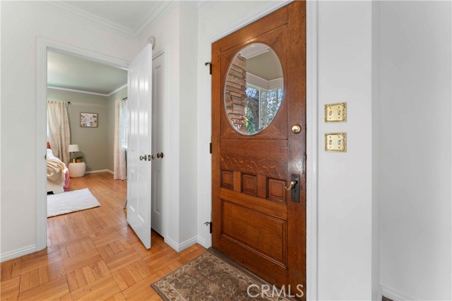 6464 Langdon Avenue photo 7
