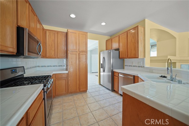 Detail Gallery Image 11 of 50 For 3507 Springview Way, Palmdale,  CA 93551 - 4 Beds | 2 Baths