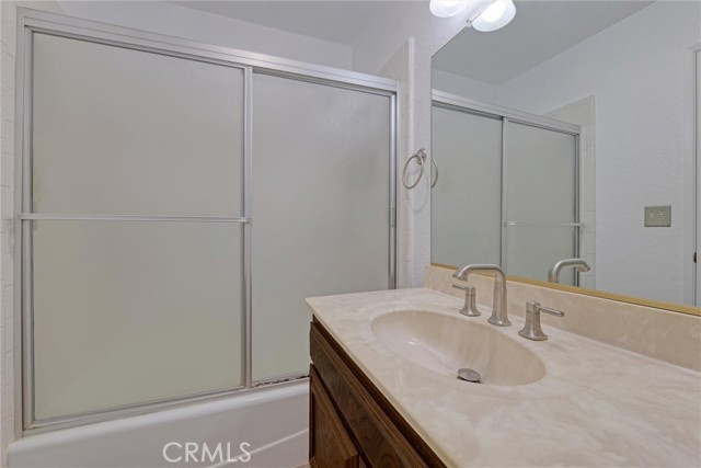 10229 Variel Avenue, Chatsworth CA: https://media.crmls.org/medias/5d8313fc-168c-47dc-a887-e7446fa0d929.jpg