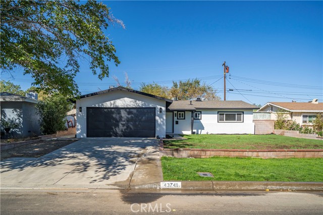 Image 2 for 43741 Hardwood Ave, Lancaster, CA 93534