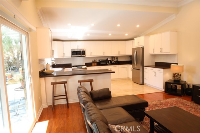 Detail Gallery Image 6 of 19 For 5 Figtree Rd, Rancho Palos Verdes,  CA 90275 - 2 Beds | 2/1 Baths