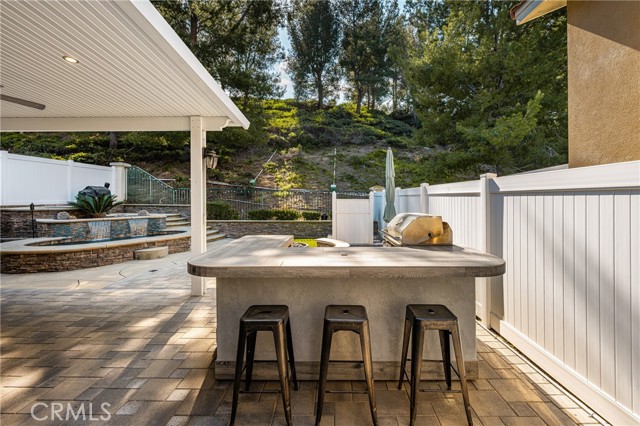 Detail Gallery Image 6 of 32 For 995 S Silver Star Way, Anaheim,  CA 92808 - 3 Beds | 2/1 Baths