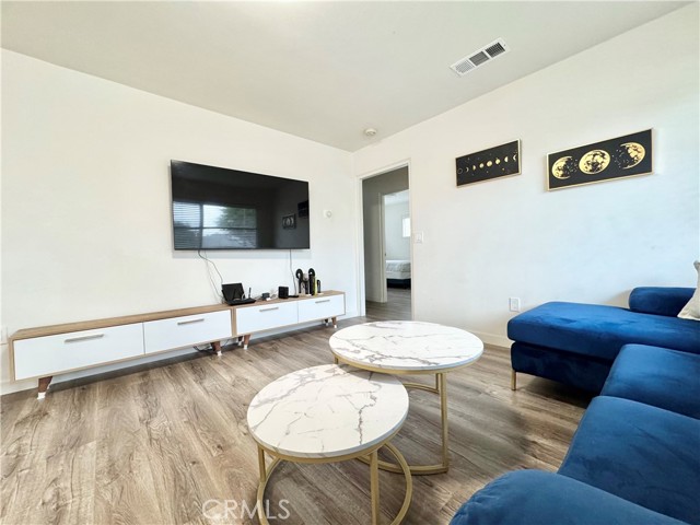 Detail Gallery Image 3 of 16 For 361 Norumbega, Monrovia,  CA 91016 - 3 Beds | 2 Baths