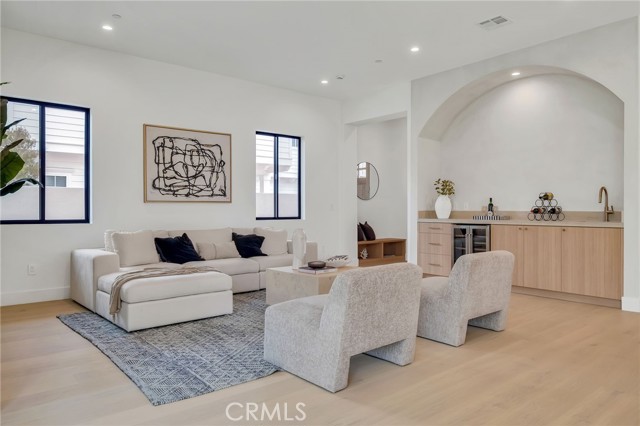 2307 Huntington Ln, Redondo Beach, California 90278, 4 Bedrooms Bedrooms, 0 ,2 BathroomsBathrooms,Residential,For Sale,Huntington Ln,0,SB26132078