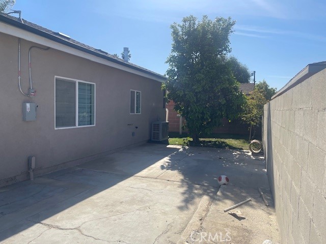 7519 Amigo Avenue, Reseda CA: https://media.crmls.org/medias/5d857fbd-3902-47af-84ce-36e6de3758ab.jpg