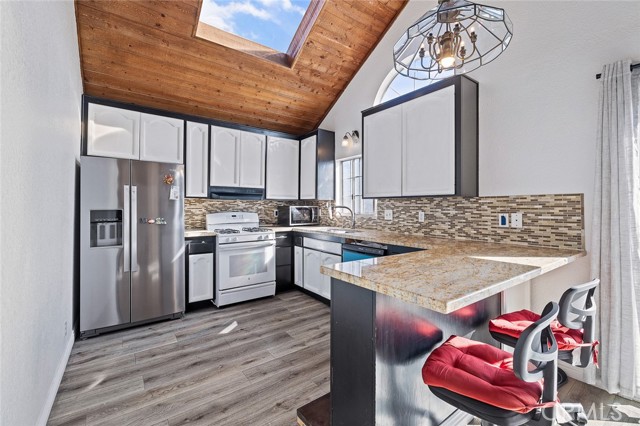 Detail Gallery Image 14 of 62 For 920 Sonora Ave, La Habra,  CA 90631 - 3 Beds | 3 Baths