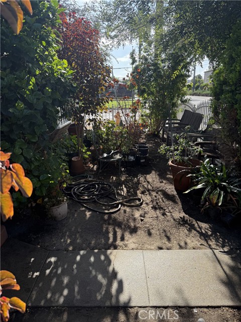601 W 19th Street, Long Beach CA: https://media.crmls.org/medias/5d85c3b9-4003-48fa-8abd-000405dd7a86.jpg