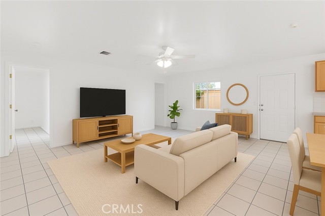 6350 Costello Avenue, Valley Glen CA: https://media.crmls.org/medias/5d86006f-4abd-40fc-873a-8c2fcfdf9adf.jpg
