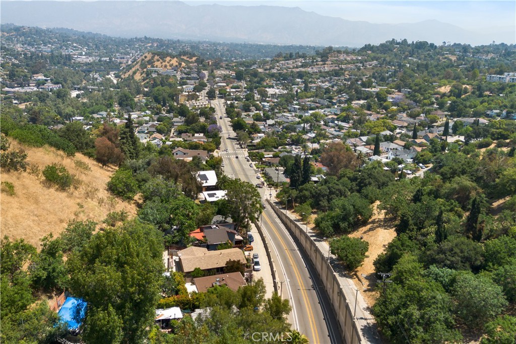 https://media.crmls.org/medias/5d860d8d-afda-4d38-9b74-c588ea31df9d.jpg?preset=X-Large