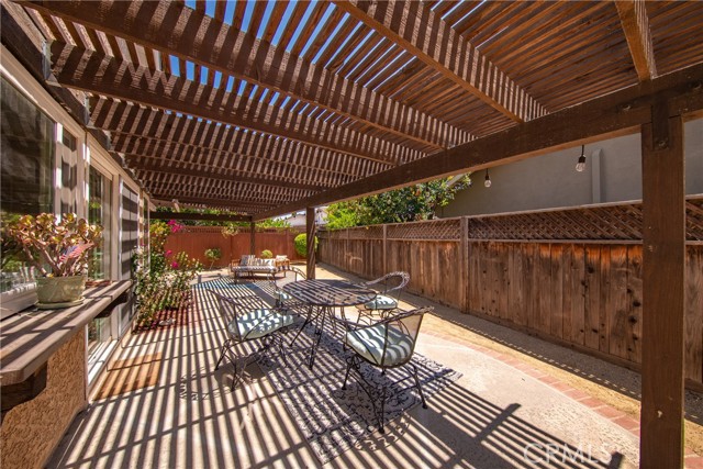 2060 Belgrave Court, Simi Valley CA: https://media.crmls.org/medias/5d86265f-e896-44b5-99a5-7566a00ff47e.jpg
