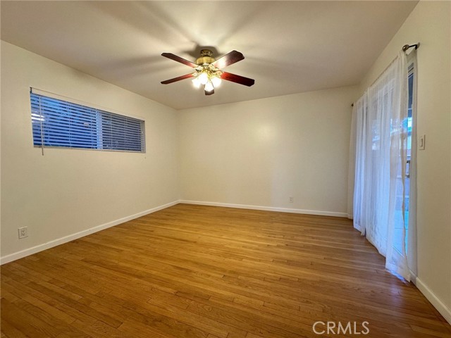 Detail Gallery Image 22 of 31 For 16817 San Fernando Mission, Granada Hills,  CA 91344 - 3 Beds | 2 Baths