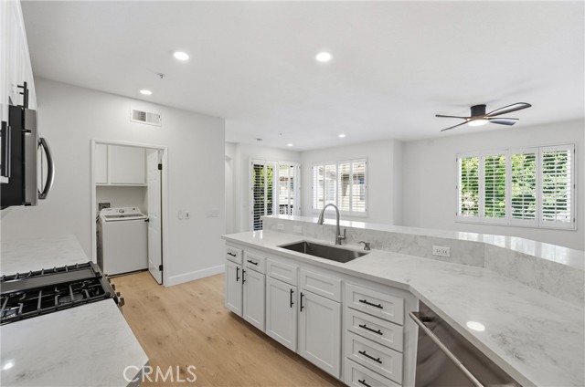 Detail Gallery Image 8 of 20 For 1 Ardmore, Irvine,  CA 92602 - 2 Beds | 2 Baths