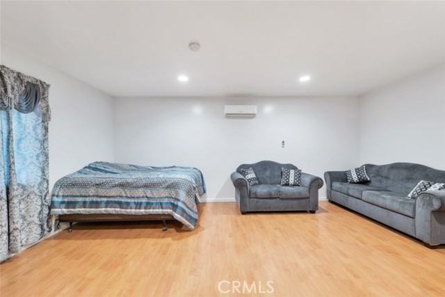 16908 Los Alimos Street, Granada Hills CA: https://media.crmls.org/medias/5d86dbe5-2598-496b-8620-6b6c72718448.jpg