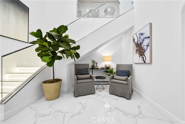 Detail Gallery Image 3 of 62 For 26 Lowland, Irvine,  CA 92602 - 5 Beds | 5/1 Baths