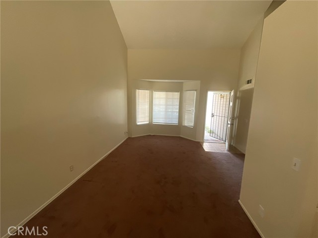 Detail Gallery Image 14 of 23 For 11885 Albion Way, Moreno Valley,  CA 92557 - 3 Beds | 2/1 Baths