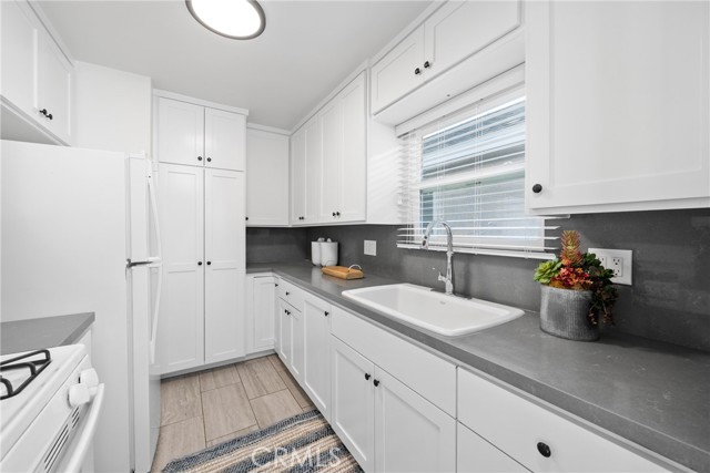 Detail Gallery Image 24 of 48 For 502 36th St, Newport Beach,  CA 92663 - 5 Beds | 4 Baths