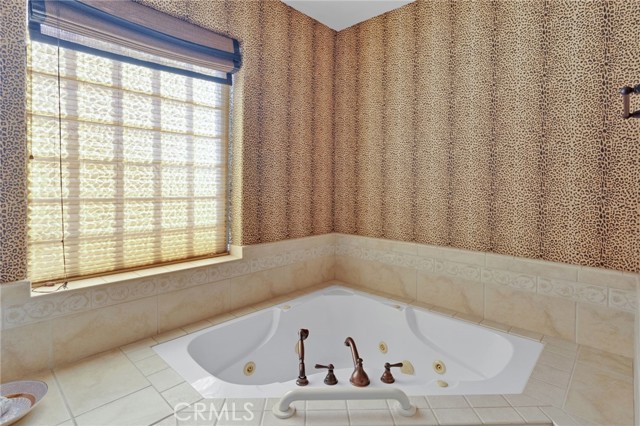 Detail Gallery Image 22 of 39 For 13519 Sunset, Apple Valley,  CA 92308 - 4 Beds | 3 Baths