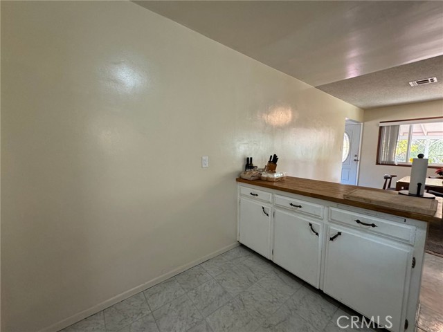 Detail Gallery Image 8 of 19 For 28511 Connecticut, Menifee,  CA 92587 - 3 Beds | 2 Baths