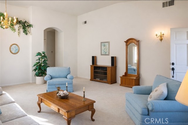Detail Gallery Image 4 of 9 For 32095 via Cordoba, Temecula,  CA 92592 - 3 Beds | 2 Baths