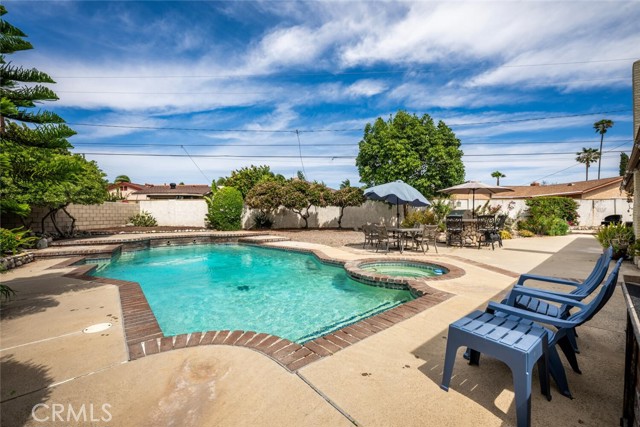 Image 36 of 55 For 590 Espanita