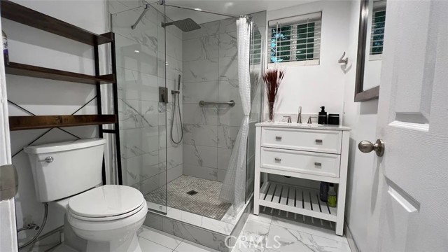 7950 Capistrano Avenue, West Hills CA: https://media.crmls.org/medias/5d89445b-e147-4bbe-ba68-70a3b4017846.jpg