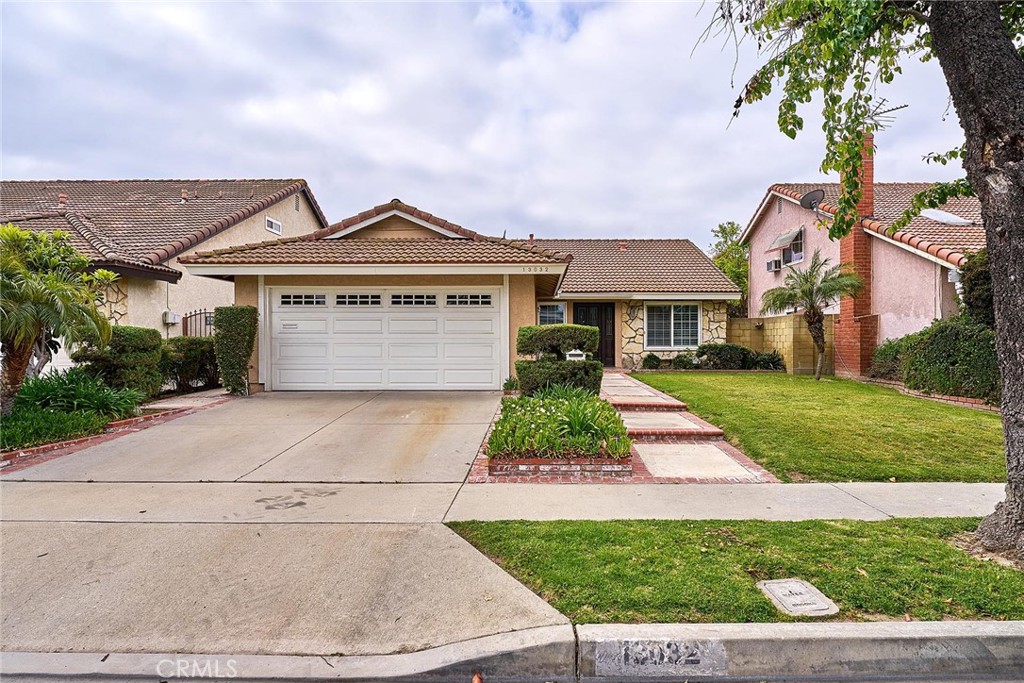 13032 Acoro Street
