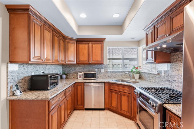 Image 9 of 26 For 17300 Azalea Court