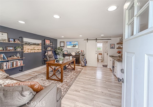 843 Encino Vista Drive, Thousand Oaks CA: https://media.crmls.org/medias/5d8b04bd-1f6f-40d8-b211-7a224bc6da3b.jpg