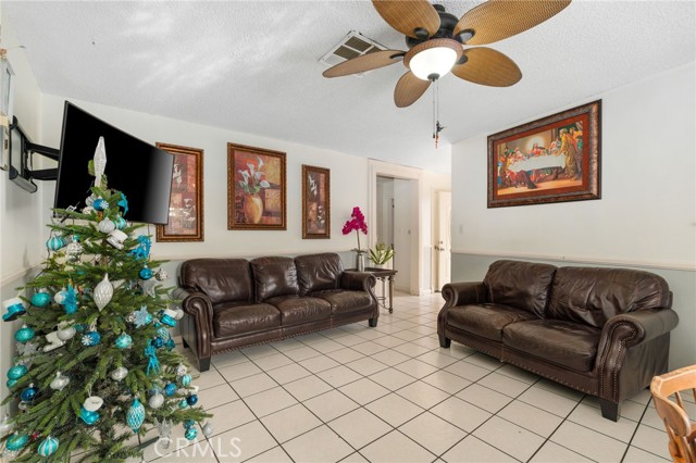 Detail Gallery Image 16 of 35 For 2417 Notre Dame, Pomona,  CA 91766 - 3 Beds | 1 Baths