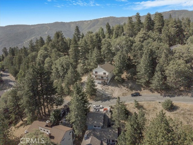 Detail Gallery Image 6 of 46 For 30134 Enchanted Way, Running Springs,  CA 92382 - 4 Beds | 3/1 Baths