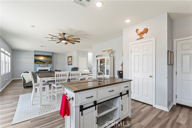 Detail Gallery Image 13 of 49 For 695 Poo Ish, San Jacinto,  CA 92582 - 6 Beds | 3/1 Baths