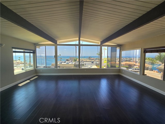 Detail Gallery Image 5 of 23 For 2512 Ocean Bld a,  Corona Del Mar,  CA 92625 - 3 Beds | 2 Baths