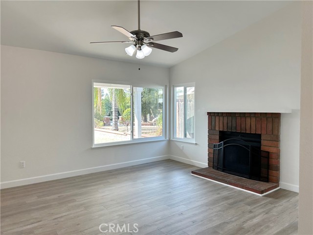 Detail Gallery Image 3 of 22 For 22844 Chambray Dr, Moreno Valley,  CA 92557 - 4 Beds | 2 Baths