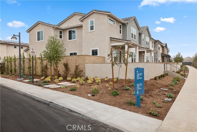 Detail Gallery Image 1 of 31 For 675 Gadwall, Irvine,  CA 92618 - 4 Beds | 2/1 Baths