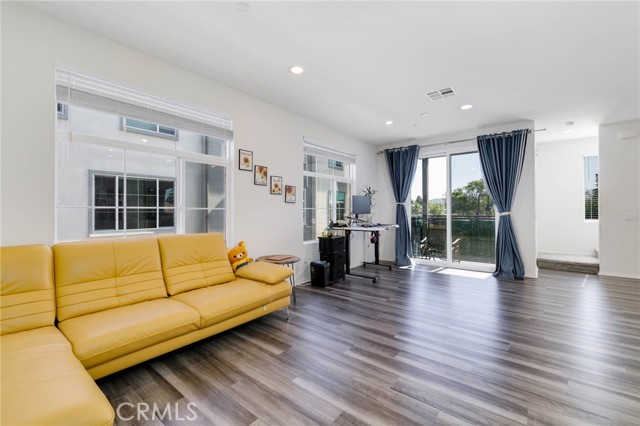 Detail Gallery Image 4 of 26 For 1003 Hudson, West Covina,  CA 91790 - 2 Beds | 3 Baths