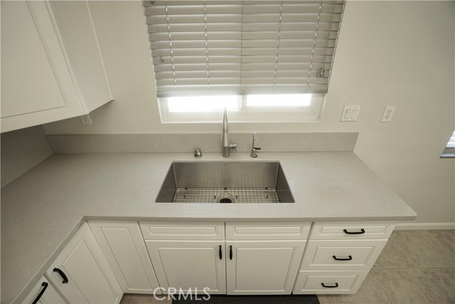Detail Gallery Image 16 of 48 For 220 N Moore Ave #D,  Monterey Park,  CA 91754 - 3 Beds | 2/1 Baths