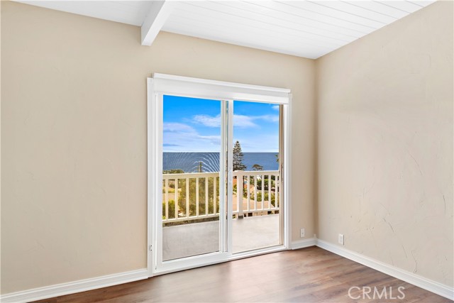 Detail Gallery Image 12 of 32 For 31461 Ocean View St, Laguna Beach,  CA 92651 - 3 Beds | 3 Baths