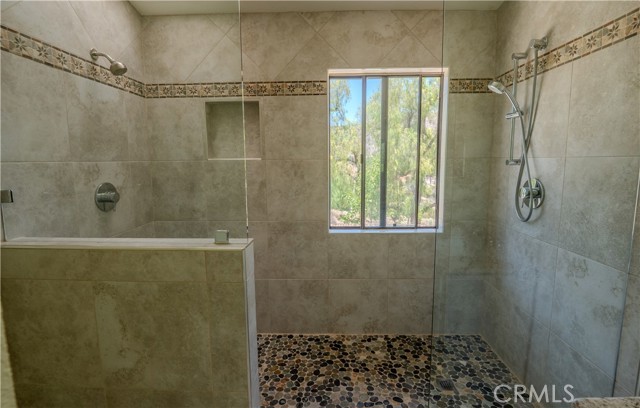 Image 12 of 21 For 22760 Mountain View Road