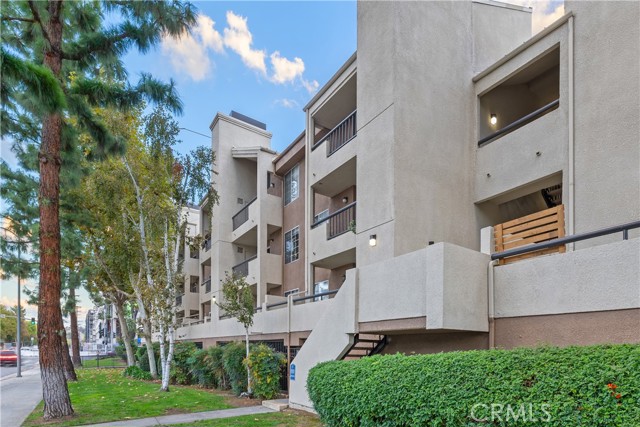 Detail Gallery Image 50 of 52 For 21400 Burbank Bld #313,  Woodland Hills,  CA 91367 - 2 Beds | 2 Baths