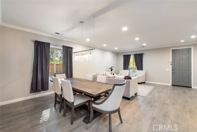 Detail Gallery Image 4 of 55 For 33032 Canopy Ln, Lake Elsinore,  CA 92532 - 4 Beds | 2/1 Baths