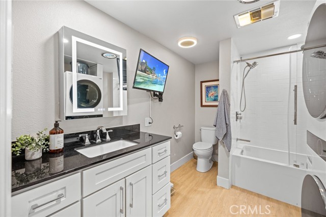 705 Avenida Sevilla, Laguna Woods CA: https://media.crmls.org/medias/5d9384be-71ad-4775-878f-0aeba3abb1e0.jpg