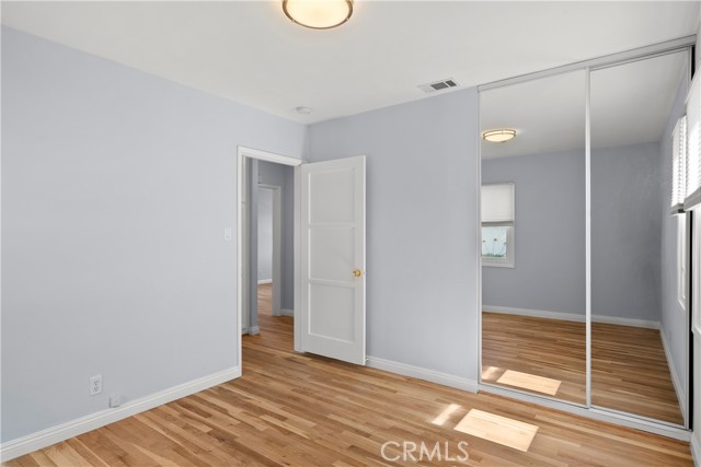 Detail Gallery Image 11 of 20 For 17832 Rhoda, Encino,  CA 91316 - 2 Beds | 1 Baths