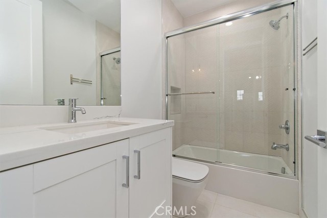 2406 Mathews Avenue, Redondo Beach, California 90278, 4 Bedrooms Bedrooms, ,3 BathroomsBathrooms,Residential,Sold,Mathews,SB21216620