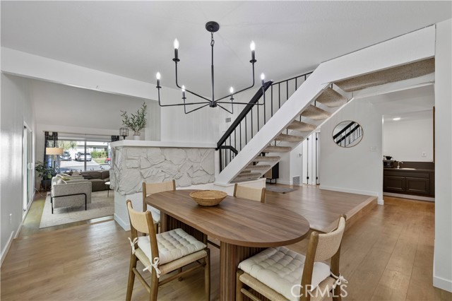 Detail Gallery Image 13 of 52 For 25457 via Macarena, Valencia,  CA 91355 - 5 Beds | 3 Baths