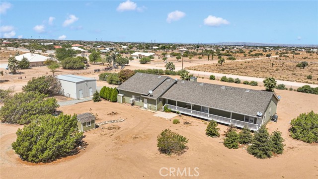 Detail Gallery Image 4 of 38 For 8875 Fremontia Rd, Oak Hills,  CA 92344 - 3 Beds | 2 Baths