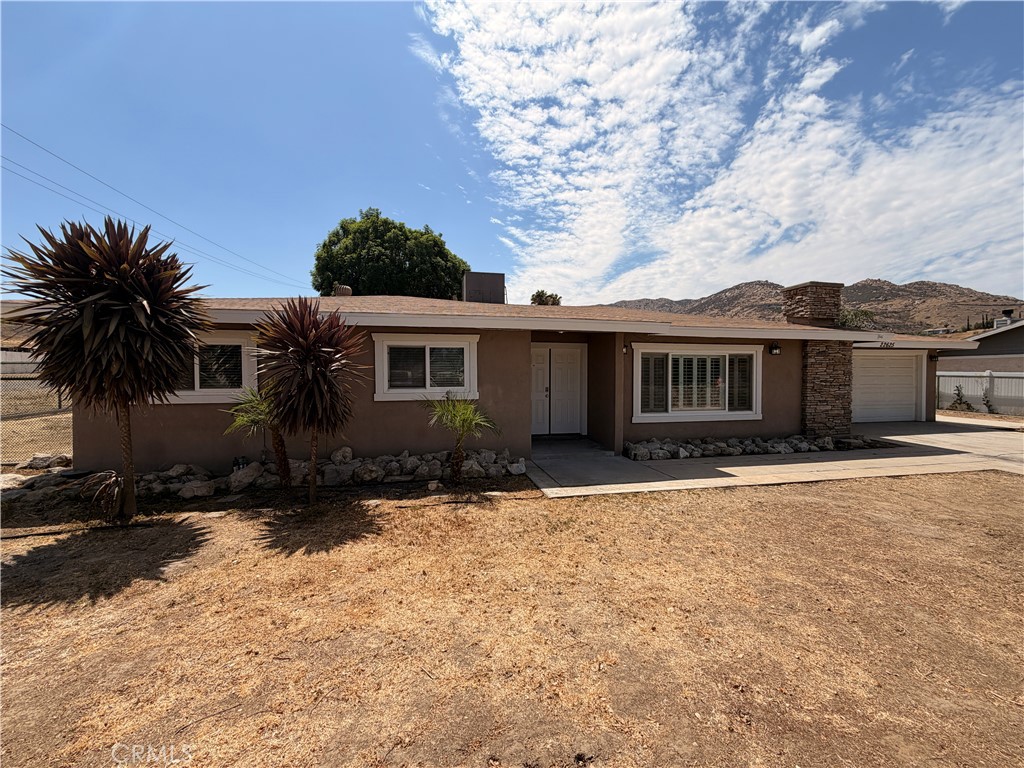 22625 Whittier